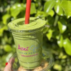 Acai Grill - Green Smoothies + protein balls