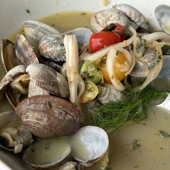Kai Eats + Drinks - Steamed clams.... We already started eating it... amazing - Tacos Near Me - Kailua-Kona, Hawaii