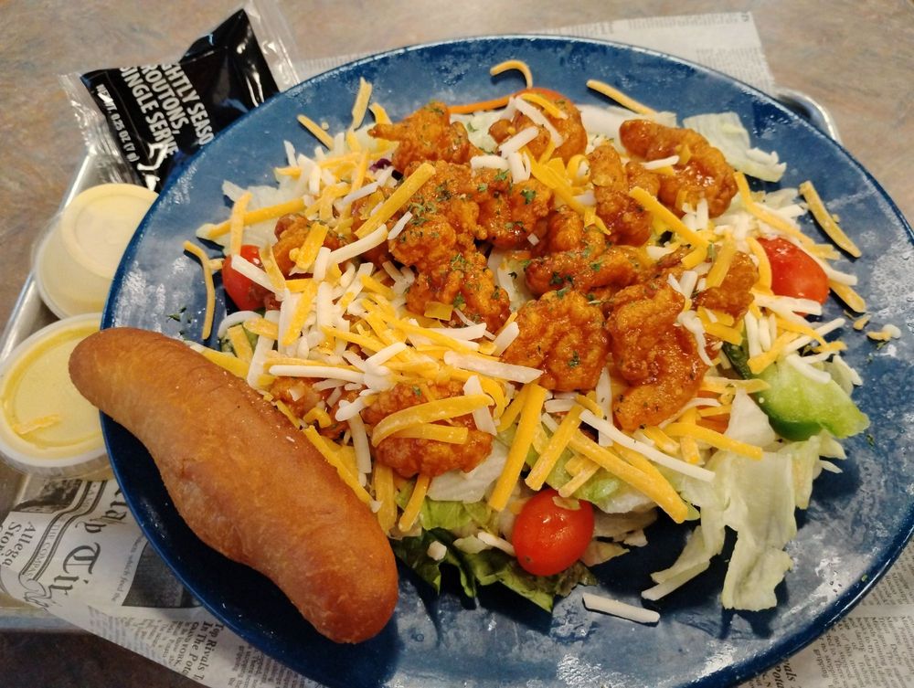 Junior's Seafood Restaurant & Grill Image