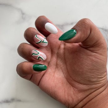 D'Diamond Nail Spa - Nails - Nail Salons Near Me - Tomball, Texas