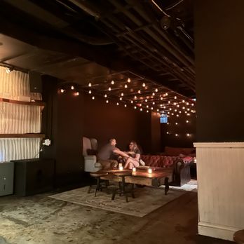 The Mirror - Cocktail Bars Near Me - Washington, DC, District of Columbia