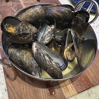 Hook & Barrel - Steamed mussels - Seafood Near Me - Myrtle Beach, South Carolina