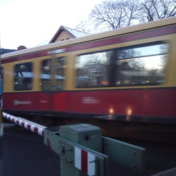 S-Bhf. Lichtenrade - Wusch.... und vorbei.