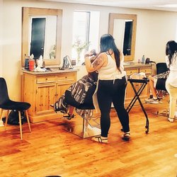Salon Bloom