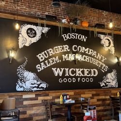 Boston Burger Company - Salem - Inside walls