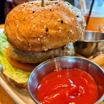 Mahi’ai Table - Fresh Local Ahi Burger - Cocktail Bars Near Me - Kapolei, Hawaii