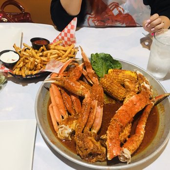 Crab Avenue - 1lb King crab, 1lb snow crab w/ Cajun garlic butter. - Seafood Near Me - Glendale, California Crab Avenue - 1lb King crab, 1lb snow crab w/ Cajun garlic butter. - Seafood Near Me - Glendale, California