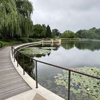 Chicago Botanic Garden - Botanical Gardens Near Me - Glencoe, Illinois