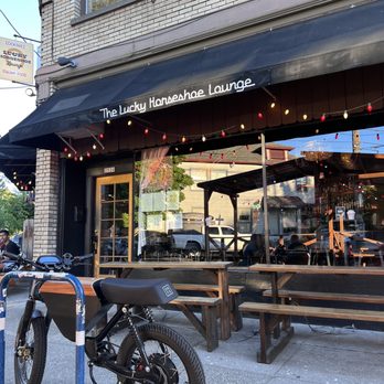 Lucky Horseshoe Lounge