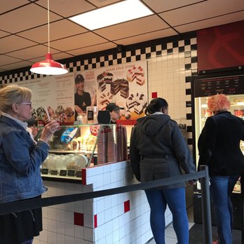 Cold Stone Creamery - Ice Cream & Frozen Yogurt Near Me - Greensboro, North Carolina Cold Stone Creamery - Ice Cream & Frozen Yogurt Near Me - Greensboro, North Carolina