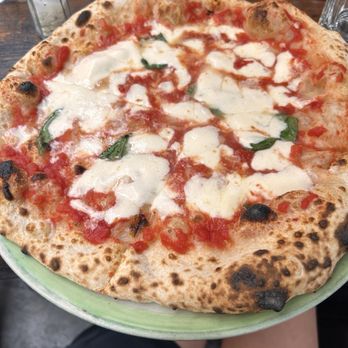 Sotto Le Stelle - Pizza Margherita - Pizza Near Me - Sunnyside, New York