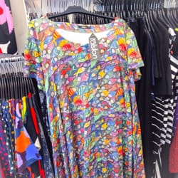 Kortvaruboden KVB Textil - Inte riktigt en klänning i min stil, men fantastisk fisk-tyg! maj 2015