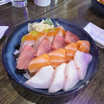 Ukai Japanese Restaurant - Chirashi - Japanese Near Me - Chicago, Illinois