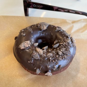 Unincorporated Coffee Roasters - Vegan gluten free chocolate donut - Coffee Roasteries Near Me - Altadena, California Unincorporated Coffee Roasters - Vegan gluten free chocolate donut - Coffee Roasteries Near Me - Altadena, California