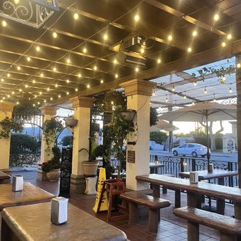 Fast N Fresh Mexican Grill - Outdoor seating - Mexican Near Me - Simi Valley, California Fast N Fresh Mexican Grill - Outdoor seating - Mexican Near Me - Simi Valley, California