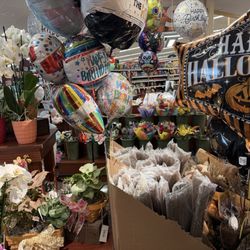 Kroger - Flowers and balloons