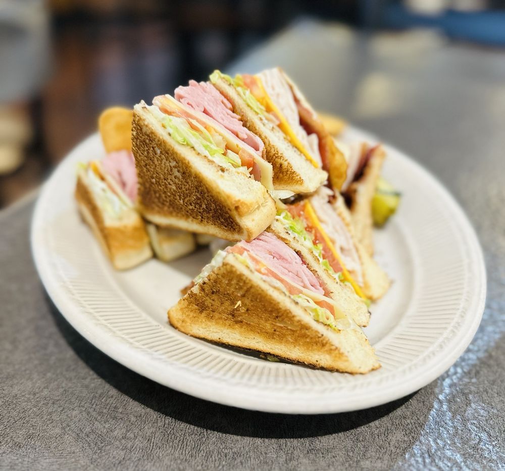 SHOWBOAT RESTAURANT Updated November 2024 36 Photos & 31 Reviews