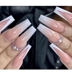 LOTUS NAILS & SPAS - Nails design