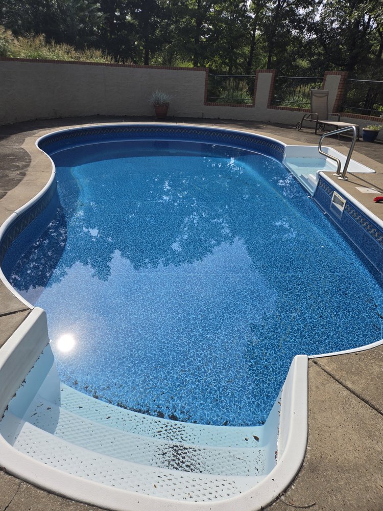 Slide of Frankie's Pool and Spa Services