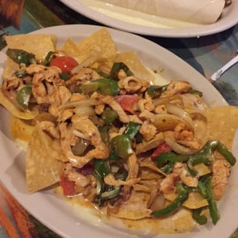 Mi Tierra - Steak burrito chihuahua and chicken fajita nachos - Mexican Near Me - Fort Wright, Kentucky