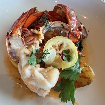 Peak with Priceless Restaurant & Bar - Maine Lobster - New American Near Me - New York, New York Peak with Priceless Restaurant & Bar - Maine Lobster - New American Near Me - New York, New York