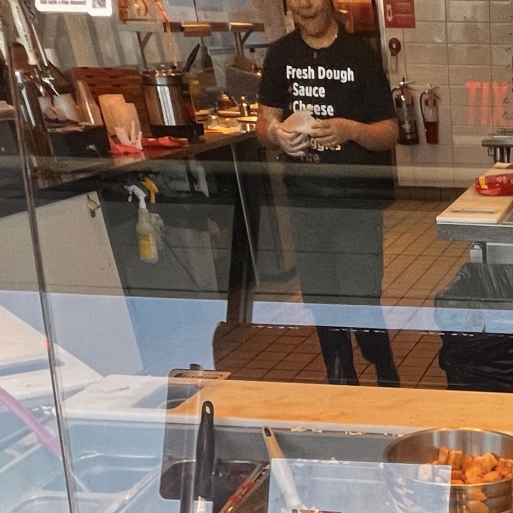 Blaze Pizza - The RUDE girl, she needs help - Salad Near Me - Hemet, California