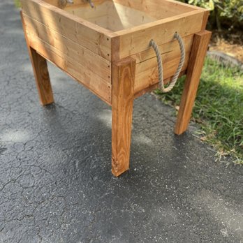 Viva Verdecia Corp - Customized planter box for garden, patio, outdoors decor - Painters Near Me Viva Verdecia Corp - Customized planter box for garden, patio, outdoors decor - Painters Near Me