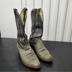 Professional Footwear Repair - This is the before photo. I bought these online.