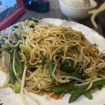 Zen Thai - Chowmein with veggies - Thai Near Me - Phoenix, Arizona