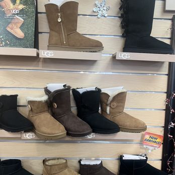 Boot World - Shoe Stores Near Me - Lakewood, California Boot World - Shoe Stores Near Me - Lakewood, California
