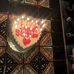 Simons Bakery - Sweet 16 cake