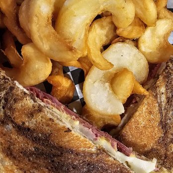 O’Malley’s Irish Grill - Corned beef & chips - Irish Near Me - Conway, Arkansas O’Malley’s Irish Grill - Corned beef & chips - Irish Near Me - Conway, Arkansas