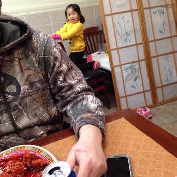China Inn - This is the little girl - Chinese Near Me - Moline, Illinois