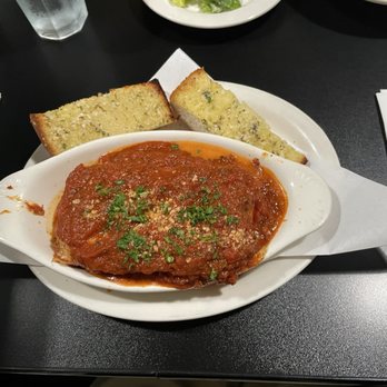 Art's Place - Polenta with Marinara Sauce with Garlic Bread - New American Near Me - Rohnert Park, California Art's Place - Polenta with Marinara Sauce with Garlic Bread - New American Near Me - Rohnert Park, California