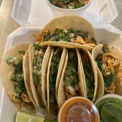 Tacosy Tortas Reyes - Chicken Street Tacos.