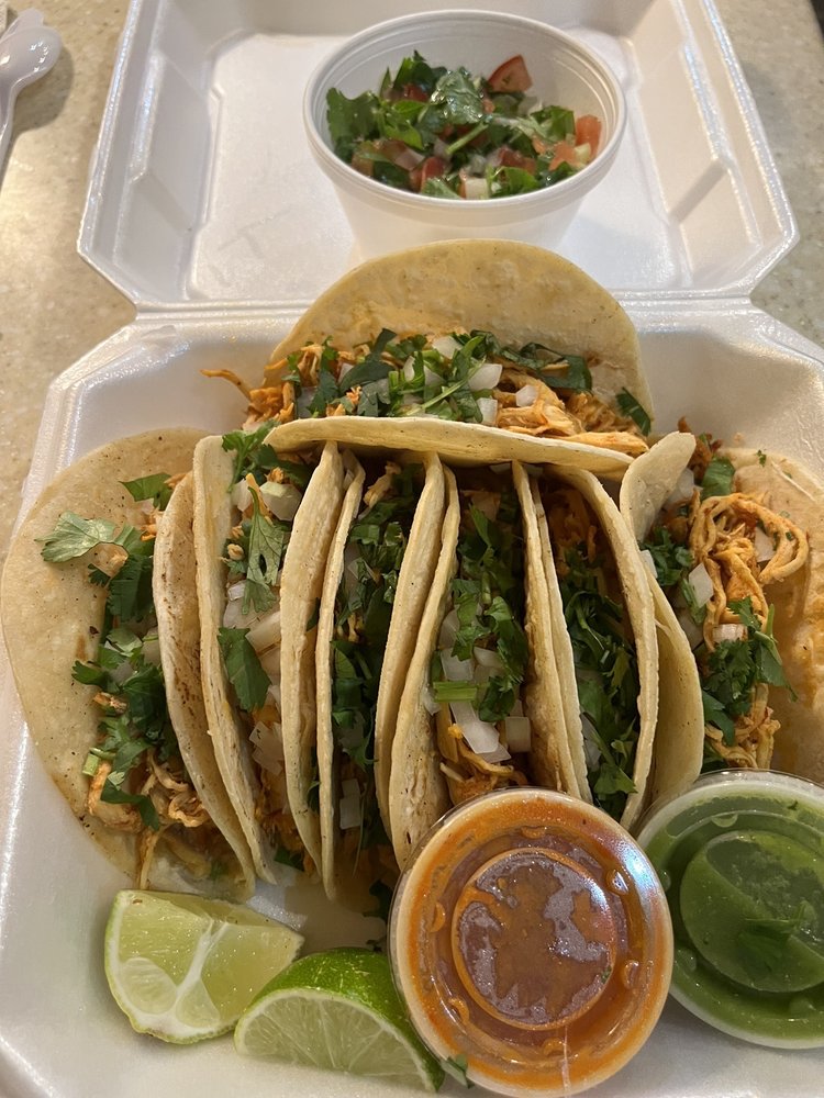Tacosy Tortas Reyes