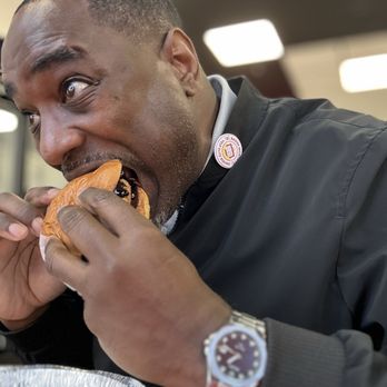 Wrappin Chicken - Big guy eating - Wraps Near Me - Brentwood, California Wrappin Chicken - Big guy eating - Wraps Near Me - Brentwood, California