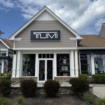 Tumi - Luggage Near Me - Central Valley, New York Tumi - Luggage Near Me - Central Valley, New York