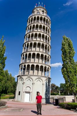 Leaning Tower of Niles by null