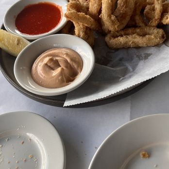 Gatsby's Landing - Giant calamari - New American Near Me - Roslyn, New York