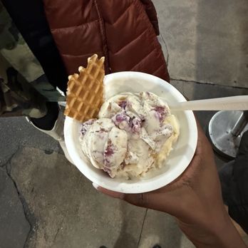 Jeni's Splendid Ice Creams - Brambleberry crisp and Brown Butter Almond Brittle - Ice Cream & Frozen Yogurt Near Me - Atlanta, Georgia Jeni's Splendid Ice Creams - Brambleberry crisp and Brown Butter Almond Brittle - Ice Cream & Frozen Yogurt Near Me - Atlanta, Georgia