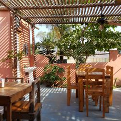 Noah - Patio