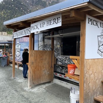 Deckhand Dave's Fish Tacos - Deckhand Dave's kitchen - Food Trucks Near Me - Juneau, Alaska Deckhand Dave's Fish Tacos - Deckhand Dave's kitchen - Food Trucks Near Me - Juneau, Alaska