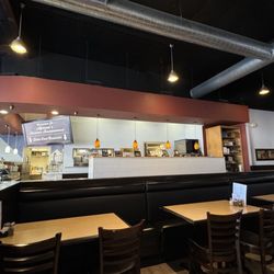 Agrusa's Italian Restaurant - Inside