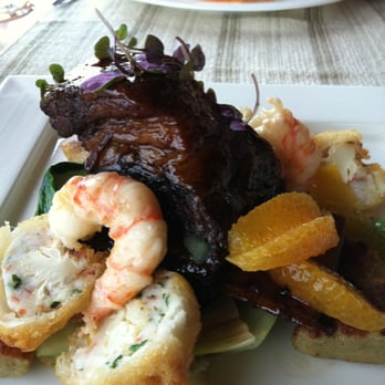 The Pointe Restaurant - Short Ribs and Spot Prawns - Canadian (New) Near Me - Tofino, British Columbia The Pointe Restaurant - Short Ribs and Spot Prawns - Canadian (New) Near Me - Tofino, British Columbia
