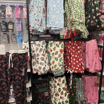 Five Below - I was looking for pants to wear to work for Christmas day - Toy Stores Near Me - Miami Beach, Florida Five Below - I was looking for pants to wear to work for Christmas day - Toy Stores Near Me - Miami Beach, Florida