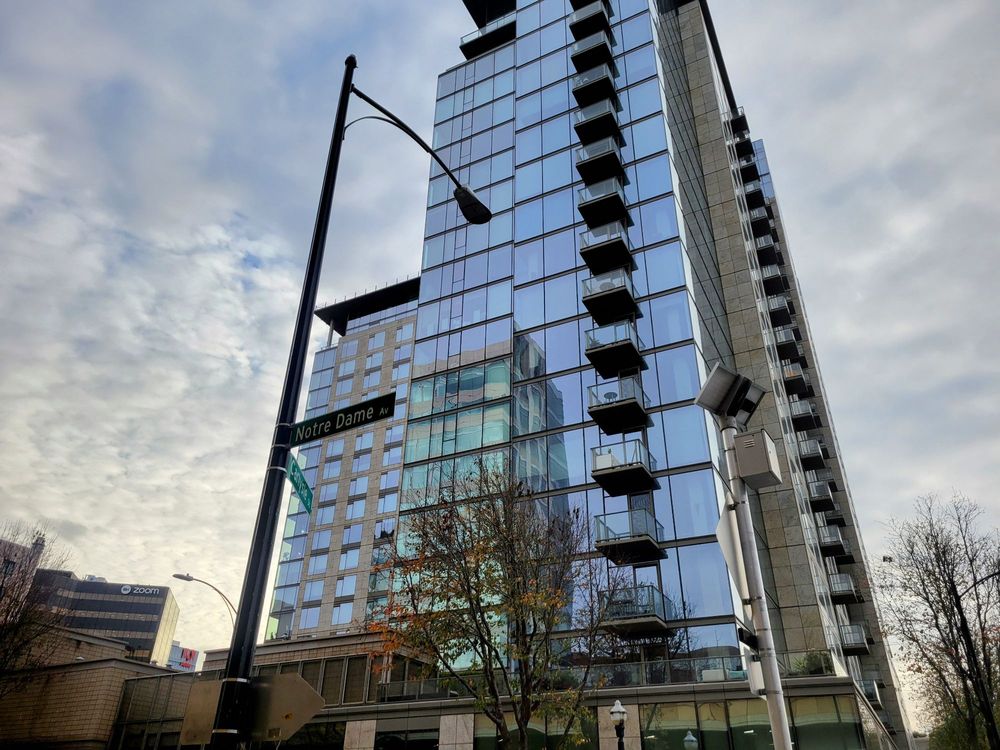 AXIS CONDOS Updated July 2024 22 Photos & 21 Reviews 38 N Almaden