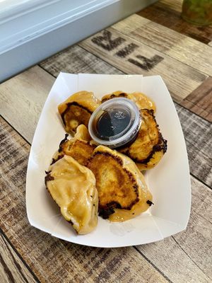 BBH Noodle House by null