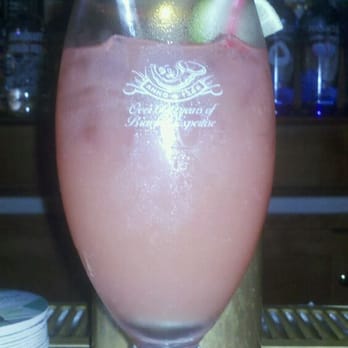 Christopher's - Rum punch - Pubs Near Me - Huntington, New York