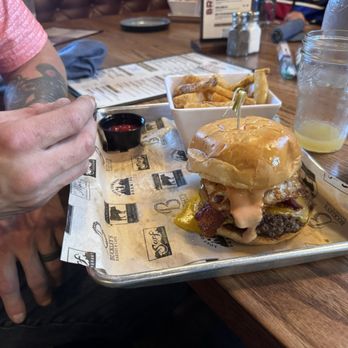 Lost Cowboy Brewing - Burger I think another Hangover Burger - Brewpubs Near Me - Nashua, New Hampshire Lost Cowboy Brewing - Burger I think another Hangover Burger - Brewpubs Near Me - Nashua, New Hampshire